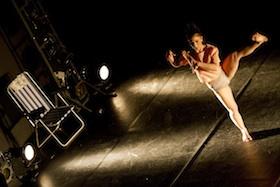 Málaga 10/02/2014  El dramaturgo, director y actor, Alberto Cortés y la coreógrafa y bailarina Rebeca Carrera durante la representación de la obra "Exit" en el Teatro Echegaray, que combina teatro y danza.
Foto: Daniel Pérez / Teatro Echegaray