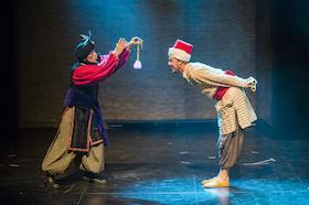 Una_escena_del_musical_Aladino_que_llega_al_Teatro_Cruce_de_las_Culturas_de_Arinaga_copia