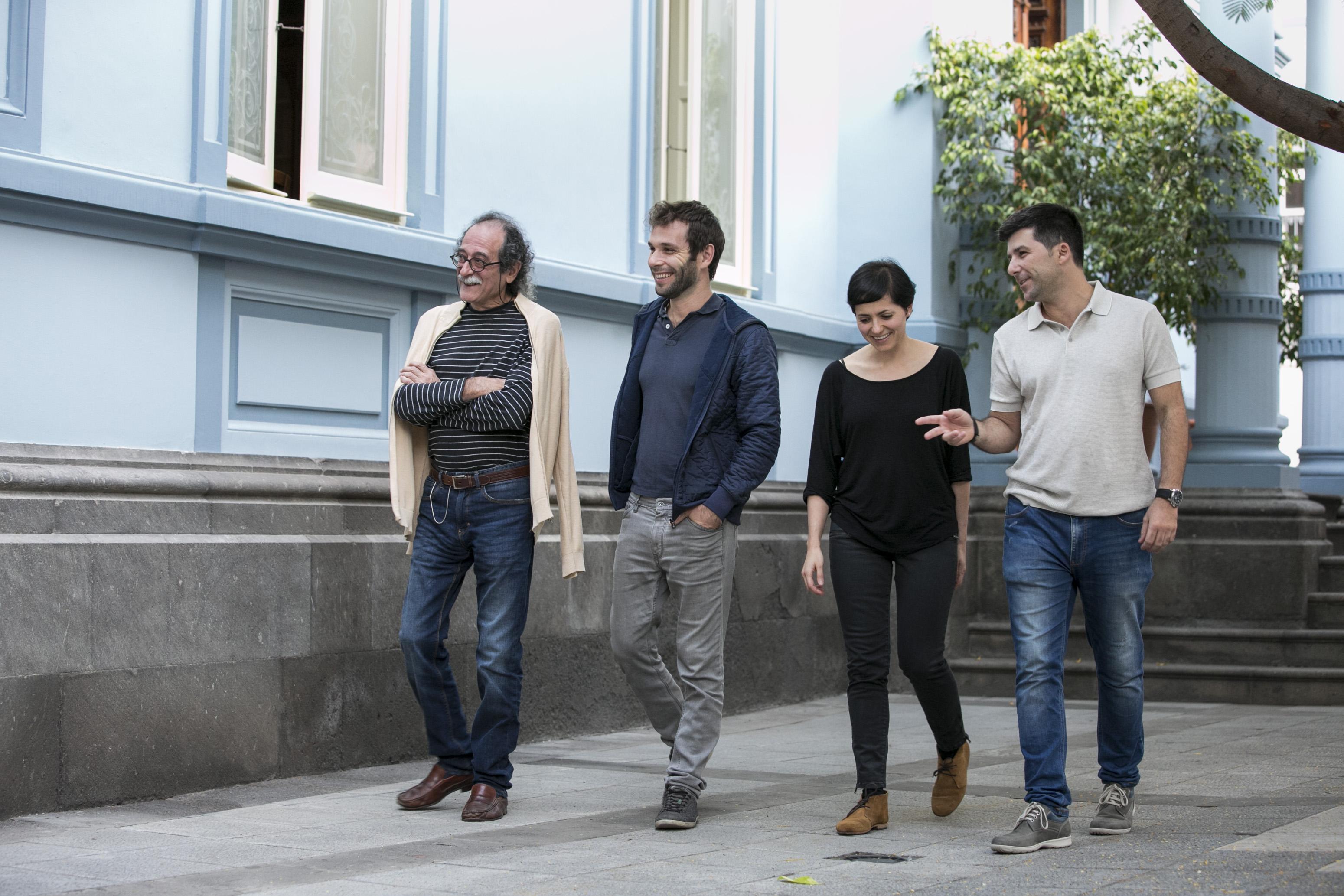 17.11.16 Las Palmas de Gran Canarias. Carlos Álvarez, Miguel Ángel Martínez, Victoria Oramas y Maykol Hernández, en el Palacete Rodríguez Quegles. Ciclo de escritura de teatro.