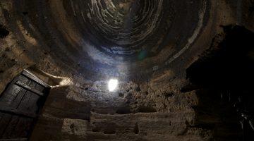 imagen-del-fenomeno-que-se-produce-con-la-entrada-de-la-luz-solar-en-el-interior-de-risco-caido-1