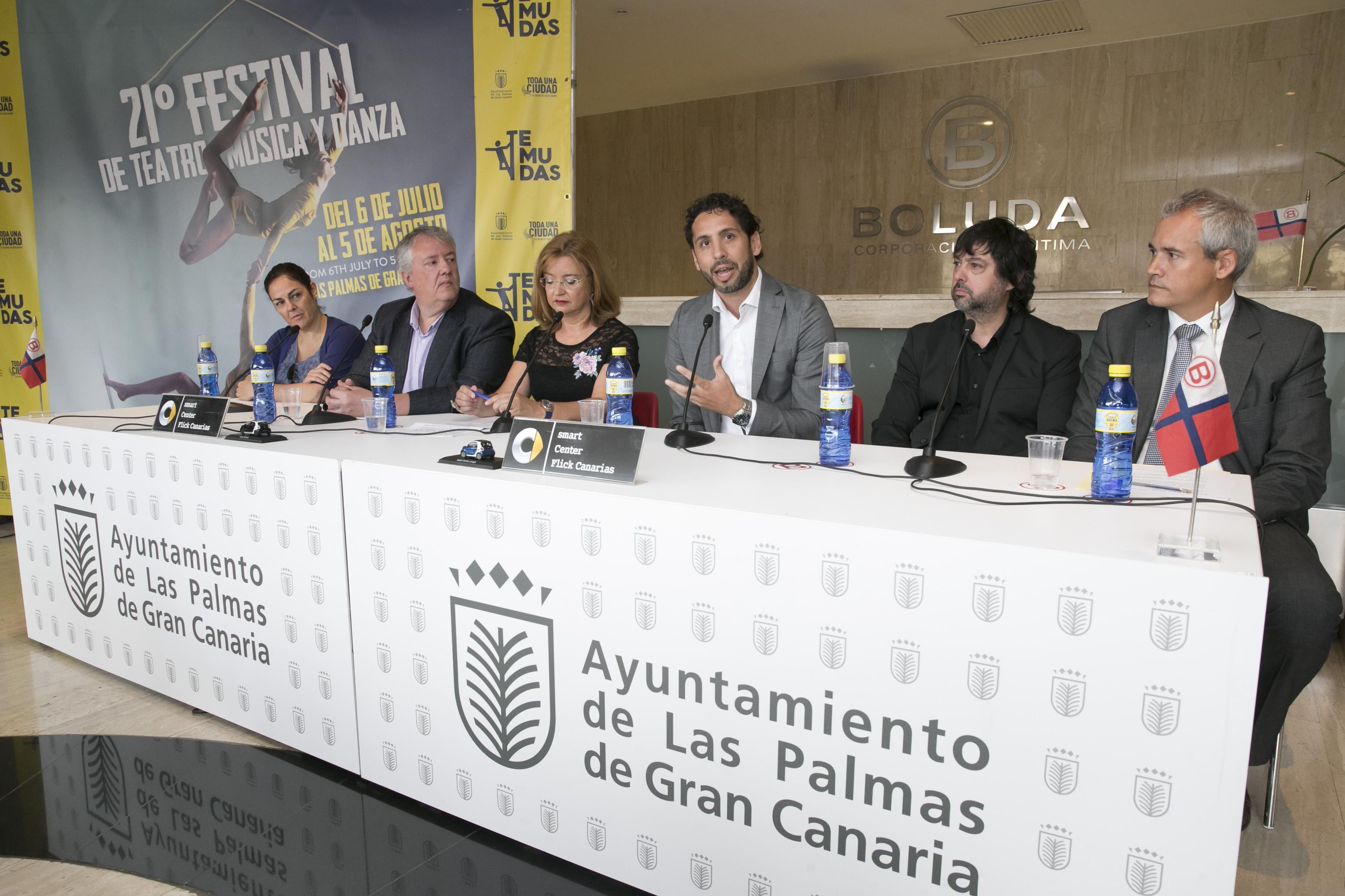 21.07.17. Las Palmas de Gran Canaria. 21º Festival de Teatro , Música y Danza. Presentación en rueda de prensa del concierto de la OFGC en la terminal de contenedores de  Boluda Maritime Corporation, en el Puerto de La Luz . Foto Quique Curbelo