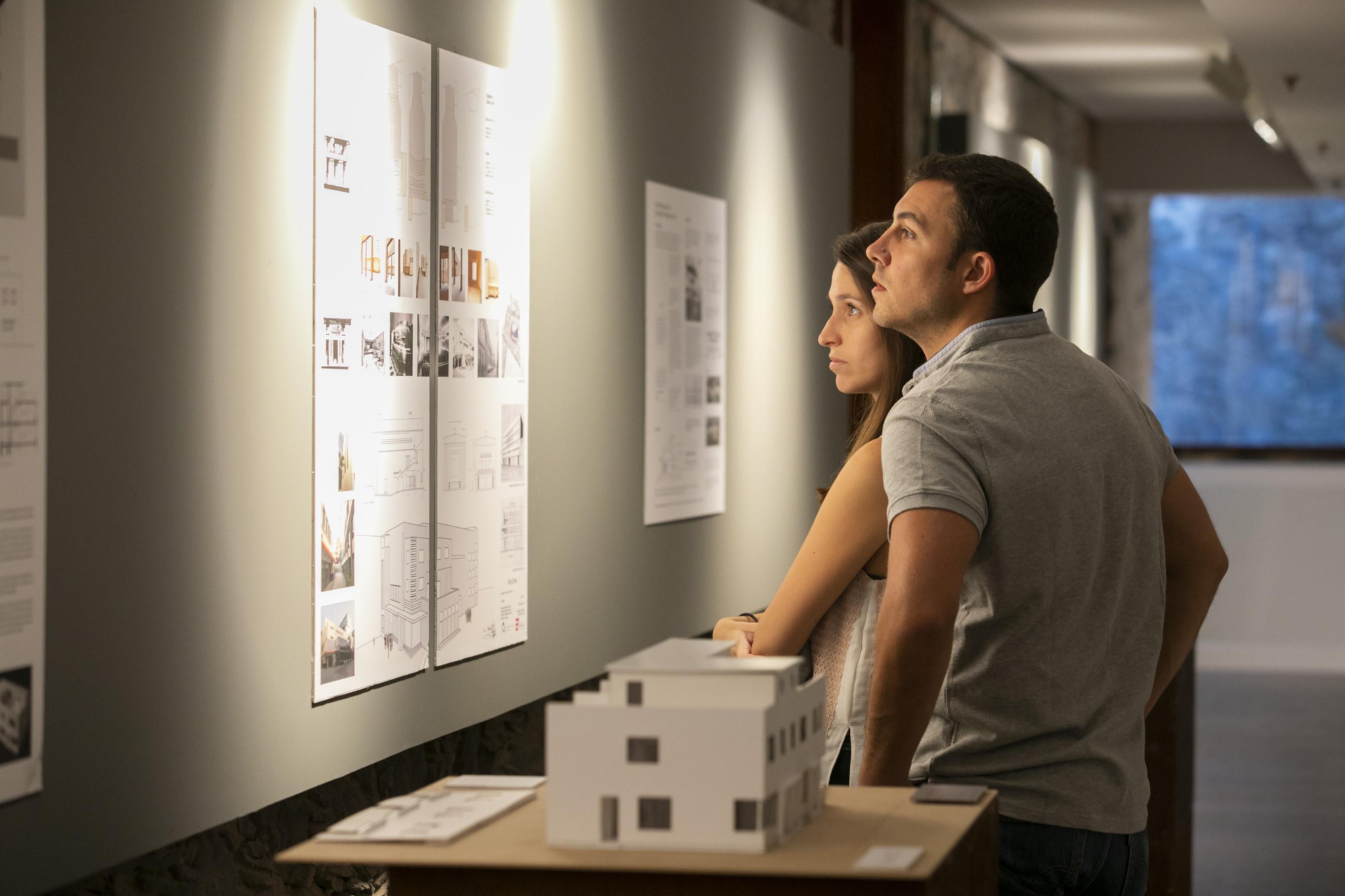 31.05.19.Las Palmas de Gran Canaria. Fiestas Fundacionales. Exposiciones: "La vivienda moderna 1925-1965". Registro docomo ibérico y "Bauhaus en Tel Aviv" .  Castillo de Mata. Foto Quique Curbelo