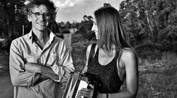 Silvana Marrero y Carlos Darakjián cantan a Benedetti