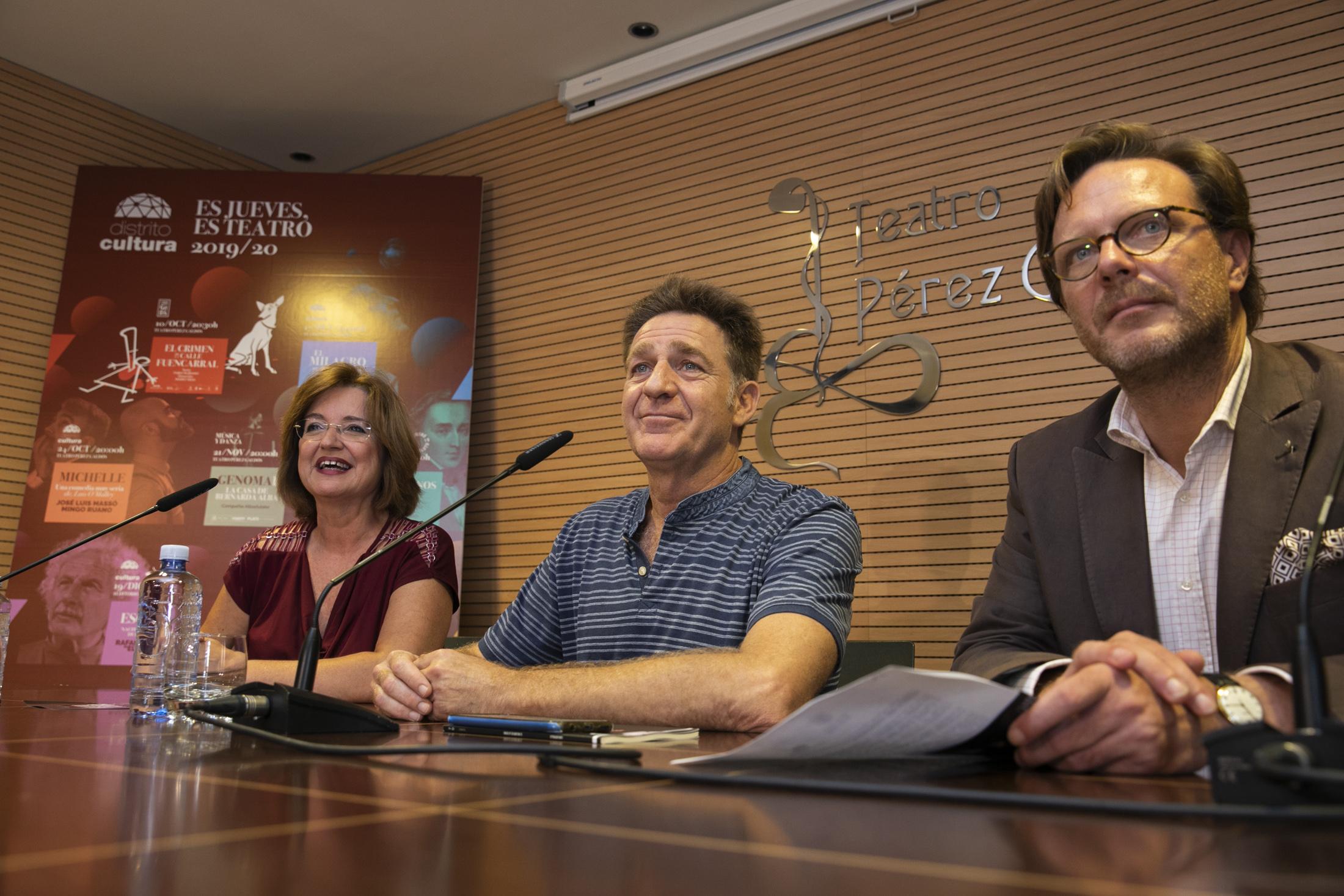 16.10.19. Las Palmas de Gran Canaria. Carnaval 2020. `Es jueves, es teatro´, presenta el monólogo de Juanjo Artero "El milagro de la Tierra" . Teatro Pérez Galdós . Foto Quique Curbelo