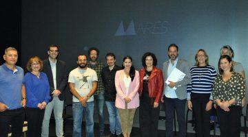 El director general y su equipo junto a representantes de Cabildos