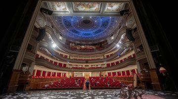 El último viaje de Galdós. Tercera producción del Laboratorio Galdós. Coproducción de Unahoramenos y el Teatro Pérez Galdós.
AUTORES
Laila Ripoll y Mariano Llorente
DIRECTOR
Mario Vega
ELENCO 
José Luis Massó
Alicia Ramos
Lili Quintana
Marta Viera
Ruth Sánchez
Maday Méndez
Rubén Darío