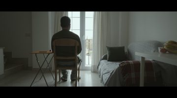 Fotograma del corto de Adrián González, 'La silla frente a la ventana' (2)