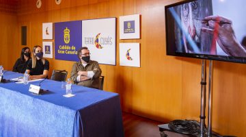 cerpa medina y gonzález durante la presentación del documental