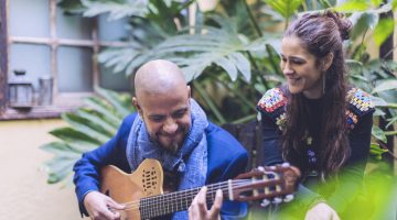 Puertas al Sur. Beatriz Alonso y Miguel Manescau.