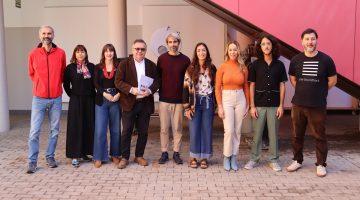 Foto de familia de los responsables de los proyectos con la consejera, Guacimara Medina