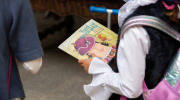 LAS PALMAS DE GRAN CANARIA (Canarias). 30/12/2020.- Taller infantil navideño, entorno al libro Tiziri y el Almirante.  ©Gustavo Martín/Cabildo de Gran Canaria