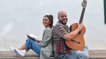 La iniciativa 'Galdós Joven' presenta a la poeta Andrea González y al cantautor Rubén Rodríguez.